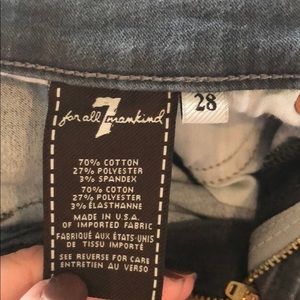 7 For All Mankind “the skinny” jean sz 28